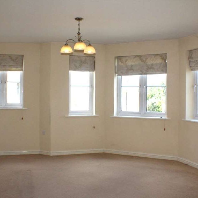 Dainty Grove, Grange Park, NN4 - Photo 1