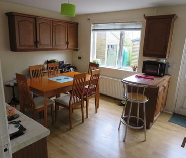 14 Rathmore Avenue, Belfast, BT10 0FT - Photo 2
