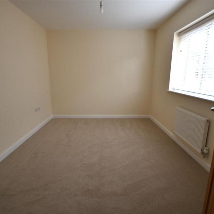 2 bedroom detached bungalow to rent - Photo 1