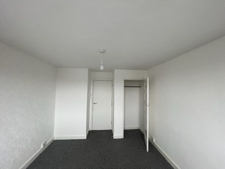 2 Bed Flat, Hamstead Court, B19 - Photo 2