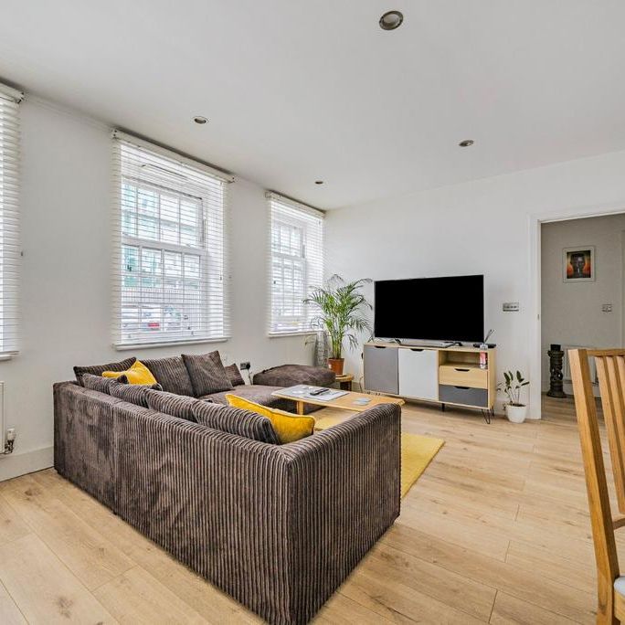 2 bedroom flat to rent - Photo 1