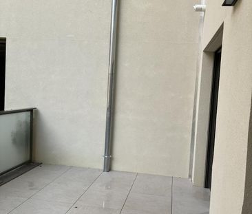 Location Appartement 2 pièces 49m² VILLEFRANCHE SUR SAONE 69400 - Photo 2