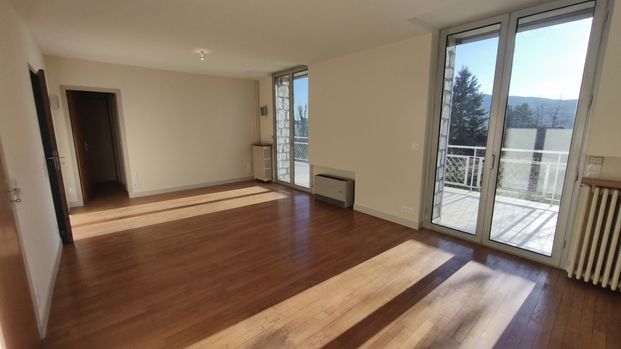 Location Maison 5 pièces 115m² SOUILLAC 46200 - Photo 1