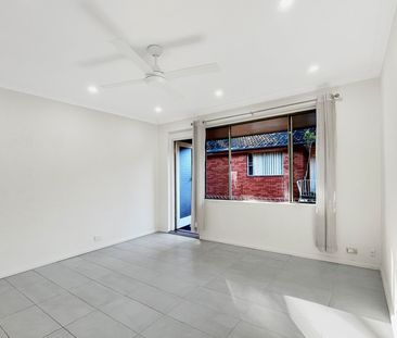 Modern Apartment in Convenient Location - Photo 1