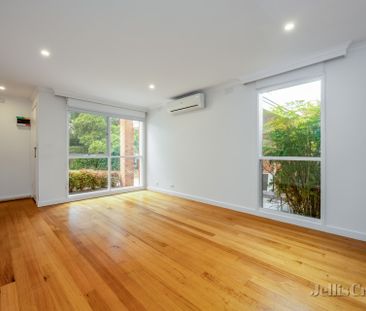 3/7 Lyndhurst Crescent, Hawthorn - Photo 2