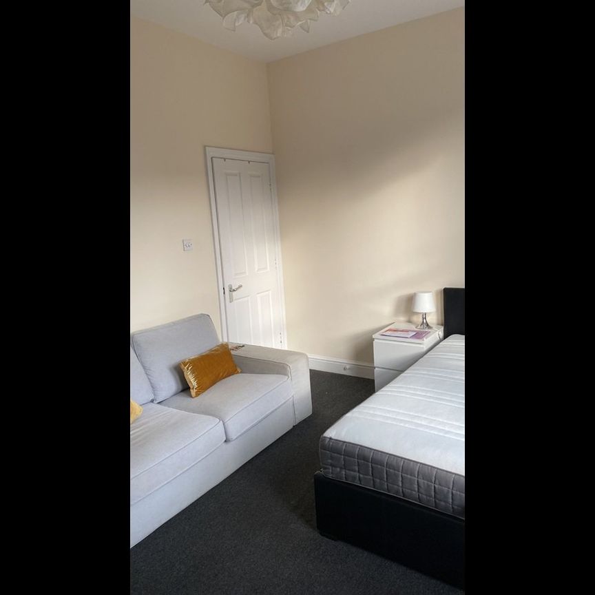 Studio Flat, Gloucester Drive, N4 - Photo 1