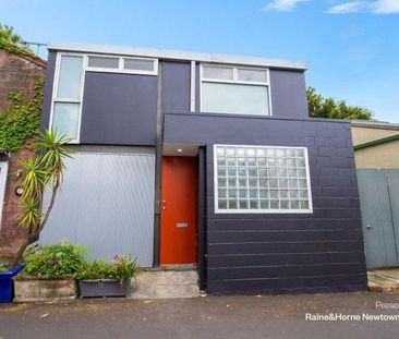 Sleek ultra urban 2 bed designer haven offered - Photo 5