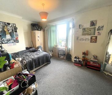 4 bedroom terraced house to rent - Photo 4