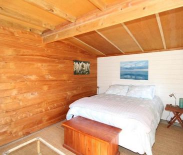 Rustic Sunny Whangapoua Cabins - Photo 5