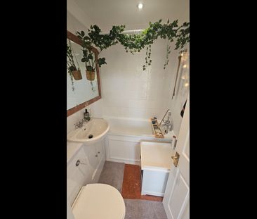 2 Bed Flat, Belsize Park, NW3 - Photo 2