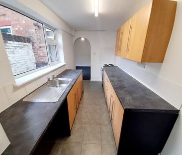 3 bedroom House To Let Total Size: 1195 SQ FT - Photo 3