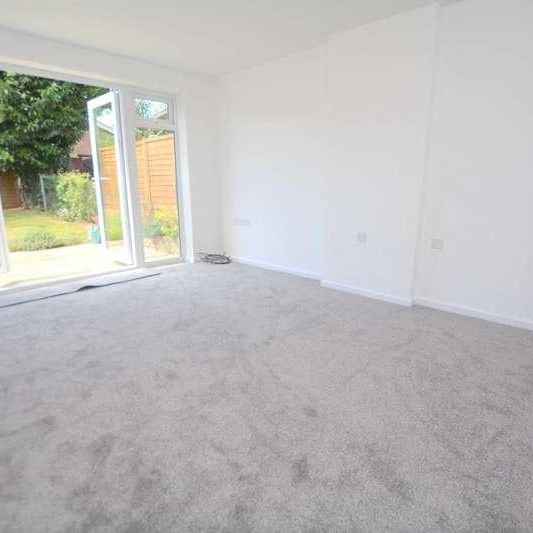 Chestnut Lane, Amersham, HP6 - Photo 1