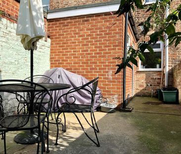 2 bedroom terraced house to rent - Photo 2