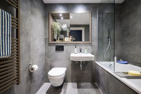 3 bedroom apartment to rent - Photo 5