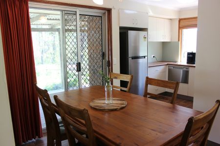 16 Air Force Road, Helidon - Photo 4