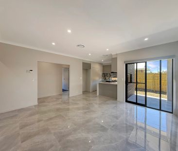 Modern Family Home In Ridgeview Estate with Comfort and Style - Photo 3