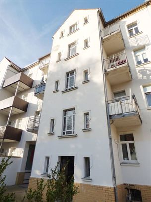 Schön geschnittene 3-Zi. Whg. mit Balkon, Laminat, EBK mgl., WG geeignet - Foto 1