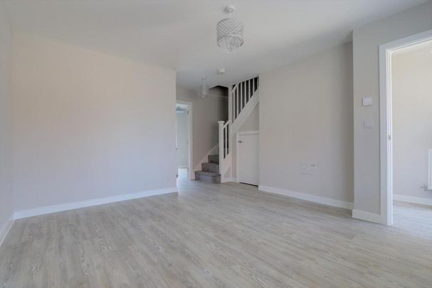 3 bedroom end of terrace house to rent - Photo 1