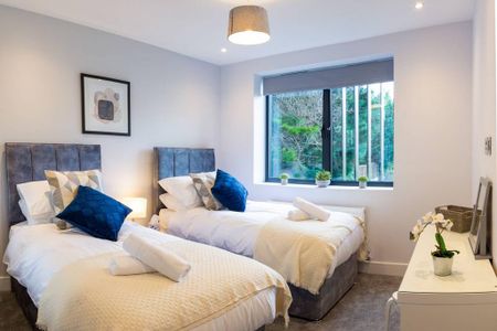 3 bedroom semi-detached house to rent - Photo 4