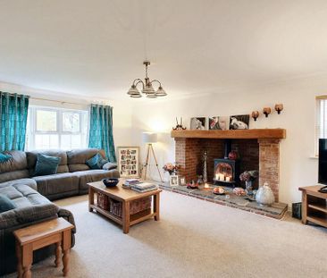 5 bedroom detached house to rent - Photo 1