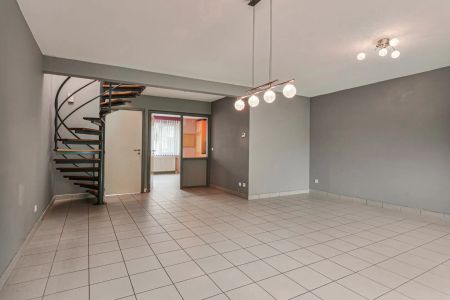 Goed gelegen woning met 3 slaapkamers en parkeerplaats - EPC 204 kWh/m² - bewoonbare oppervlakte 135m² - foto 4
