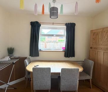 3 bedroom detached house to rent - Photo 3