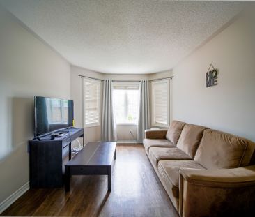For Lease - 114 Bird Street, Barrie, Ontario - Photo 1