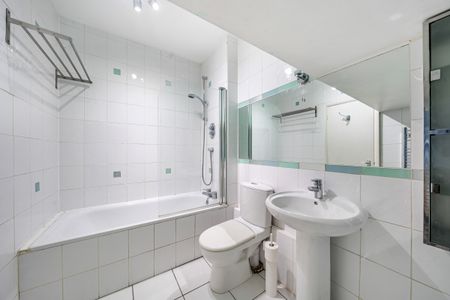 1 bedroom flat to rent - Photo 5