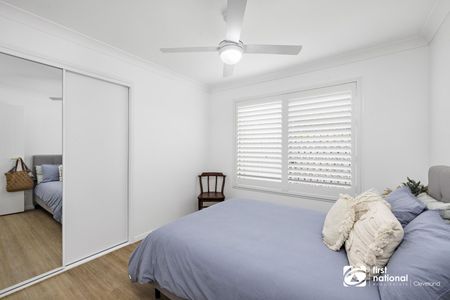 BEAUTIFUL MODERN 4 BEDROOM FAMILY HOME IN CLEVELAND - Photo 4