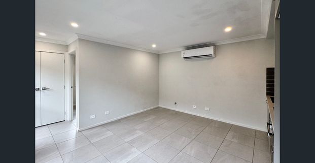 "Low-maintenance Living" - Photo 1