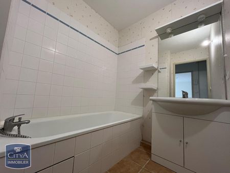 Location Appartement 2 pièces 47m² SARLAT LA CANEDA 24200 - Photo 4