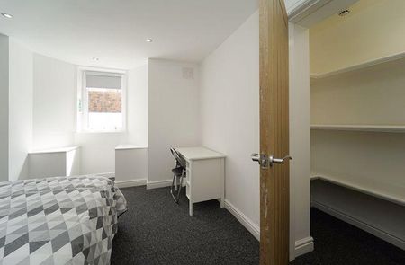 2 bedroom flat to rent - Photo 5