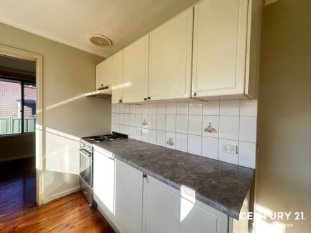 Beautiful 3 Bedroom Family Home - Photo 4