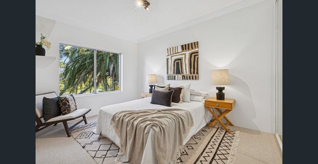 Renovated private retreat with lush leafy outlooks - Photo 1