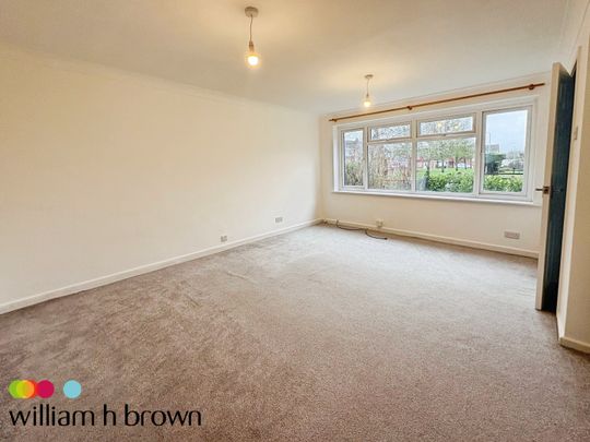 Perryfields, Sudbury, Great Cornard - Photo 1