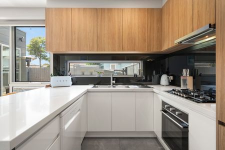 COASTAL LUXE + CONTEMPORARY DESIGN - Photo 4