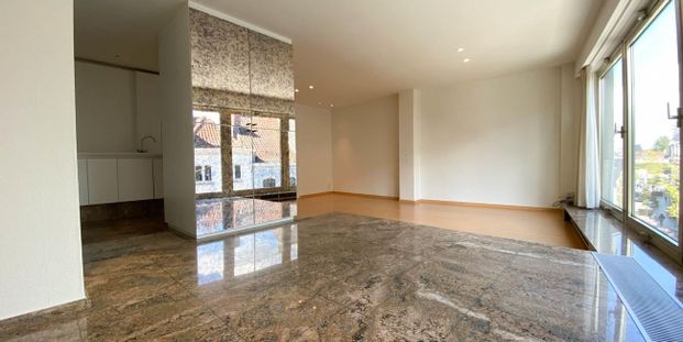 Appartement te huur in Roeselare voor € 650 met 1 slaapkamer - Photo 1