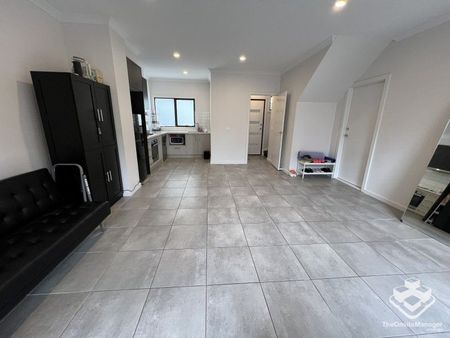 Modern Comfort in a Prime South Morang Location - Photo 3