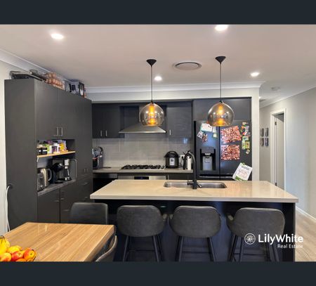 8 Lamancha Road, Austral, NSW 2179 - Photo 5