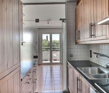 Appartement te huur in Sint-Jans-Molenbeek voor € 1.000 met 2 slaap... - Foto 3