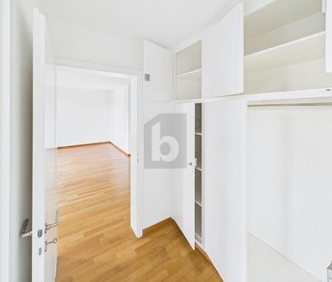 HELL MIT NEUER KÜCHE UND EIGENEM GARTENSITZPLATZ - Foto 4