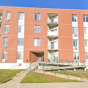 APPARTEMENT RETRAITÉ- SEMI RETRAITÉ À LOUER 4 1/2 MONTRÉAL LIBRE IMMEDIATEMENT - Photo 2