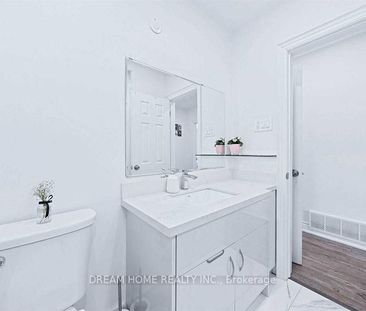 For Lease - 302 Crosby Avenue Unit# Main, Richmond Hill, Ontario - Photo 2