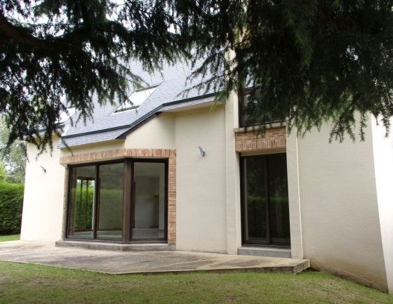 Maison 7 pièces – 168 m² environ à Châteaugiron (ref : HG70234) - Photo 1