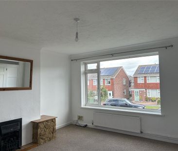 4 bedroom semi-detached house to rent - Photo 2