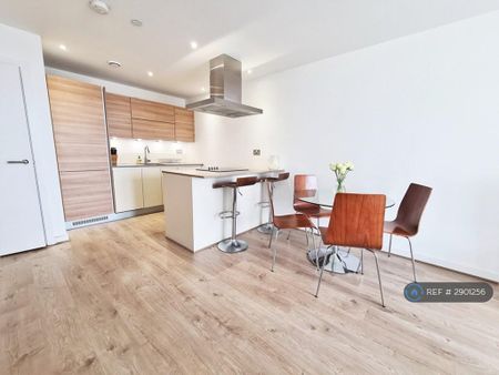 1 bedroom flat to rent - Photo 5