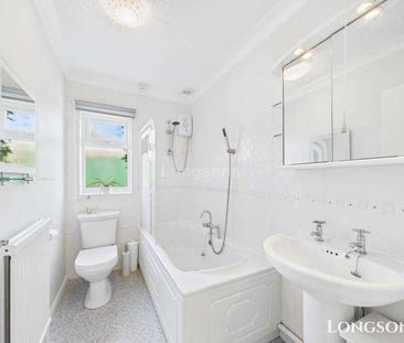 Old Vicarage Park, Narborough, PE32 - Photo 3