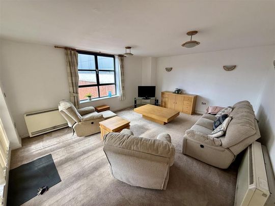 3 bedroom penthouse to rent - Photo 1