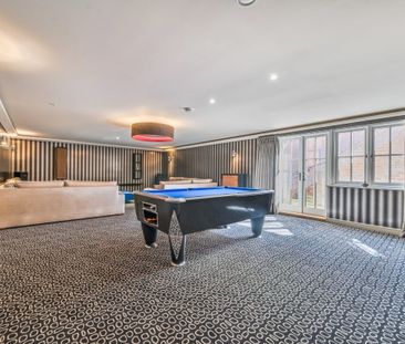 6 bedroom detached house to rent - Photo 3