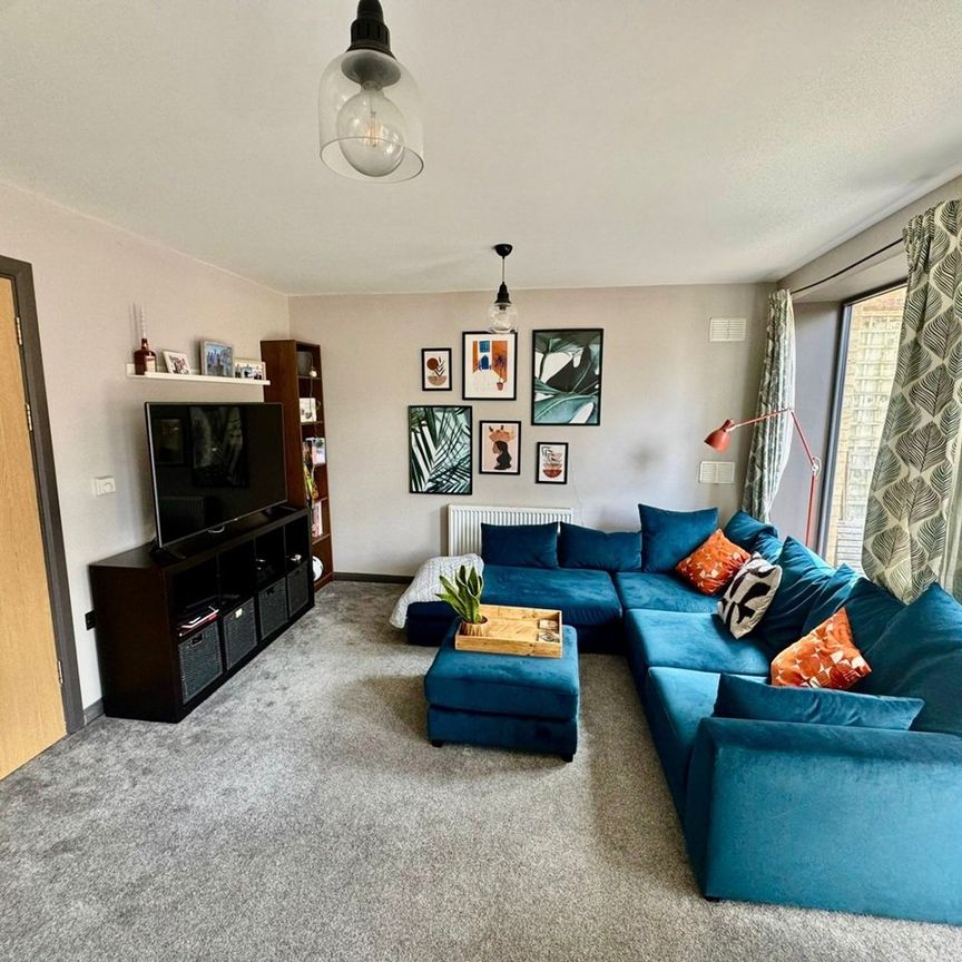 1 Bed Flat, Tulse Hill, SW2 - Photo 1